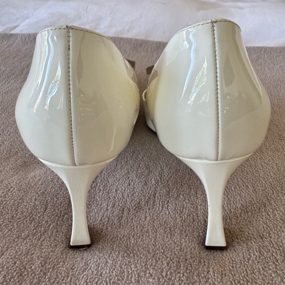 CHRISTIAN DIOR
White Patent Leather Instinct Pumps - Picture 5 of 6